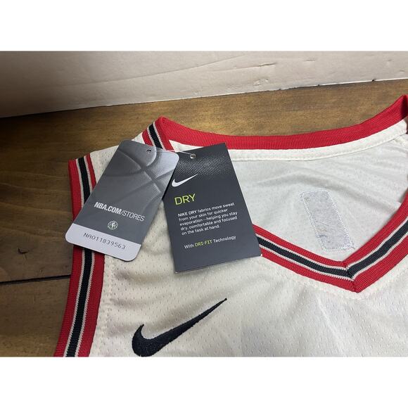 Nike Portland Trail Blazers #0 Damian Lillard Swingman Rip City Size 48 Jersey - Picture 6 of 11